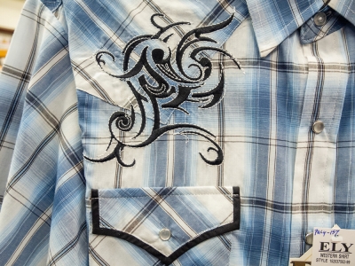 43 MensShirtDetail
