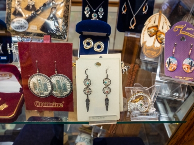 MSH_FeaturedEarrings01