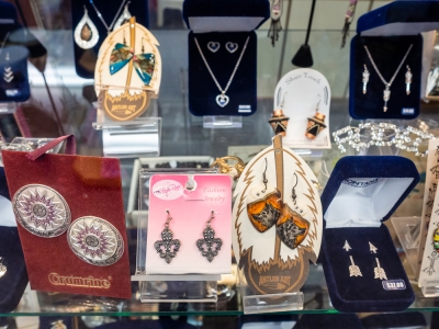 MSH_FeaturedEarrings03